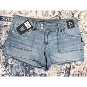 Silver Jeans Suki Mid Rise Denim Shorts Light Wash W32 L3.5